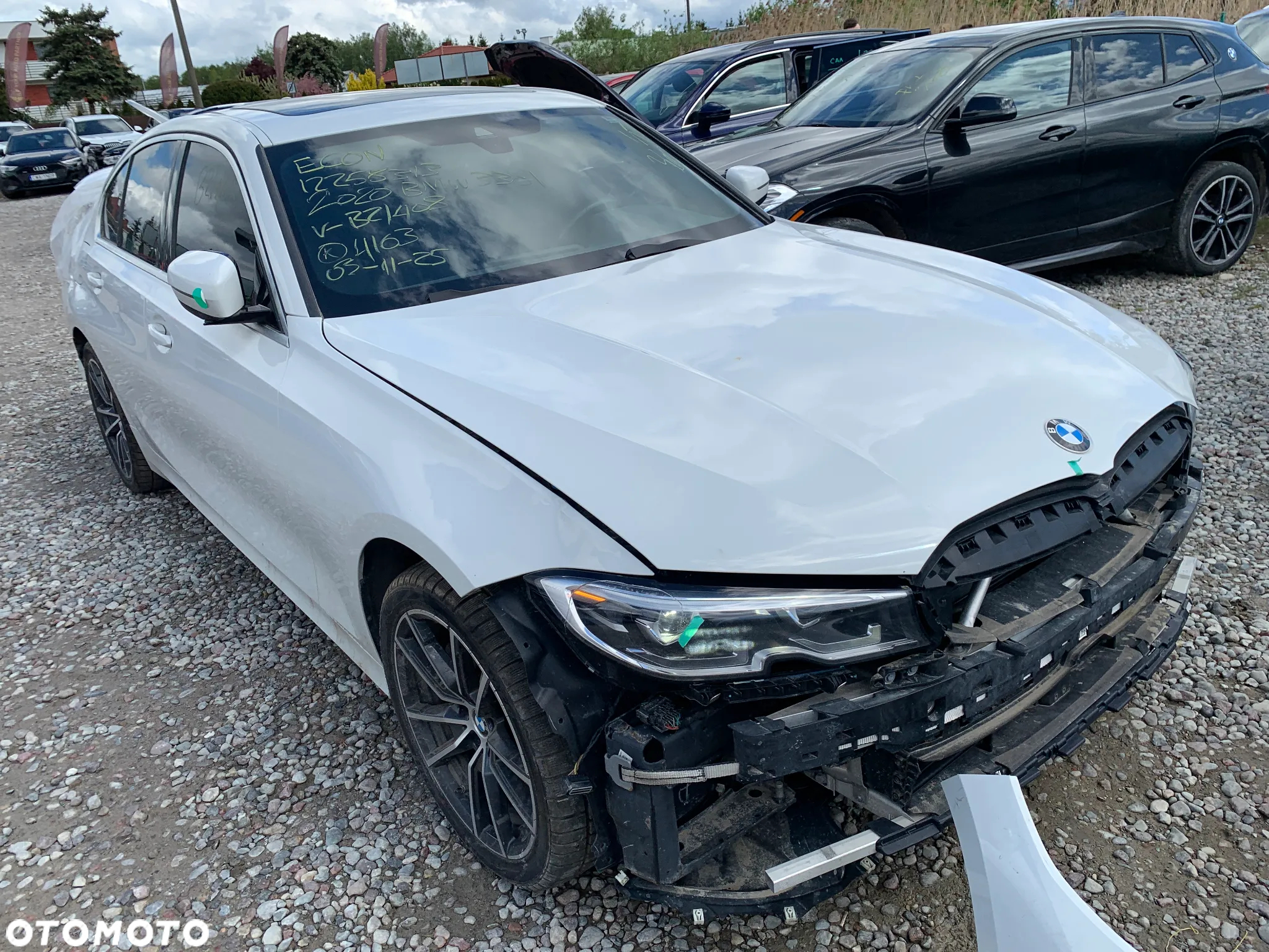 BMW Seria 3 330i xDrive - 3