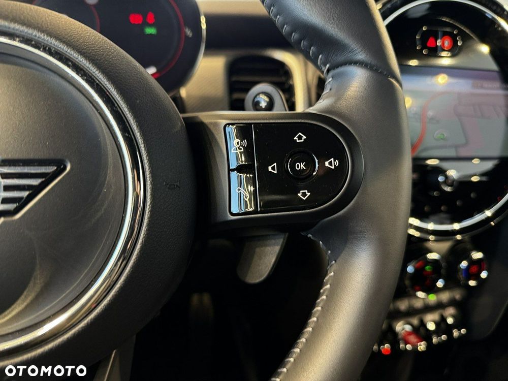 MINI John Cooper Works - 23