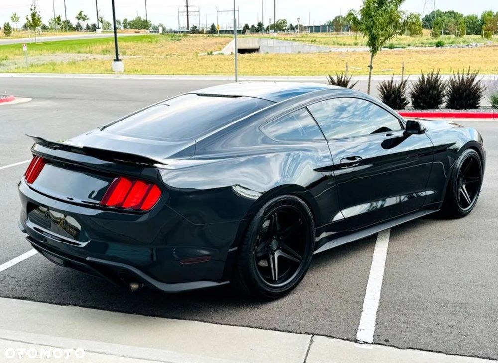 Ford Mustang 2.3 Eco Boost - 6