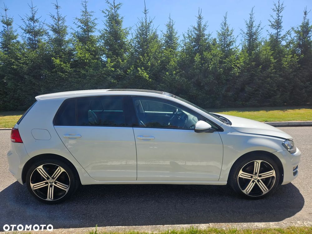 Volkswagen Golf - 6
