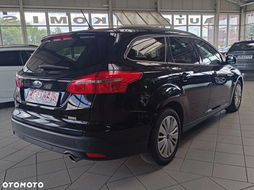 Ford Focus 1.5 EcoBoost Titanium - 3