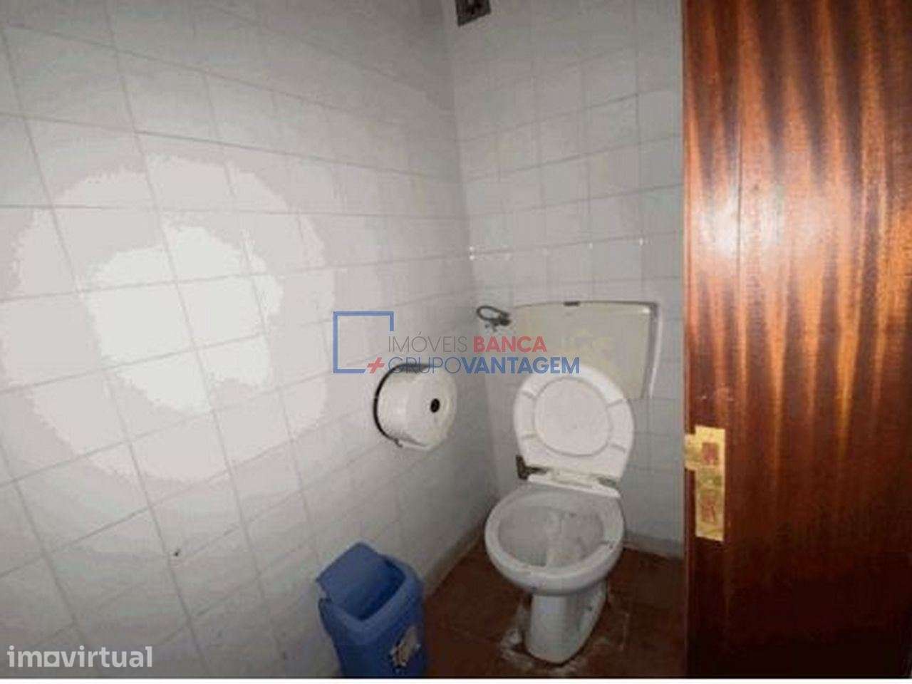 Loja/restaurante em edificio de 2 pisos no Centro de Pias - Grande imagem: 5/6