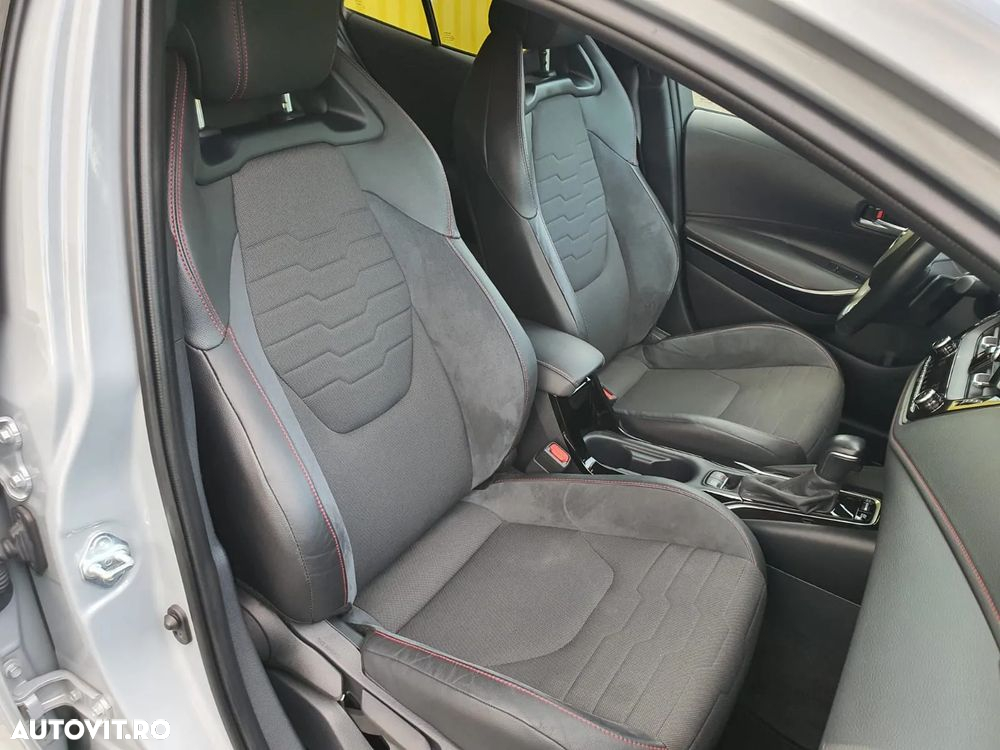 Toyota Corolla 2.0 HSD Exclusive - 25