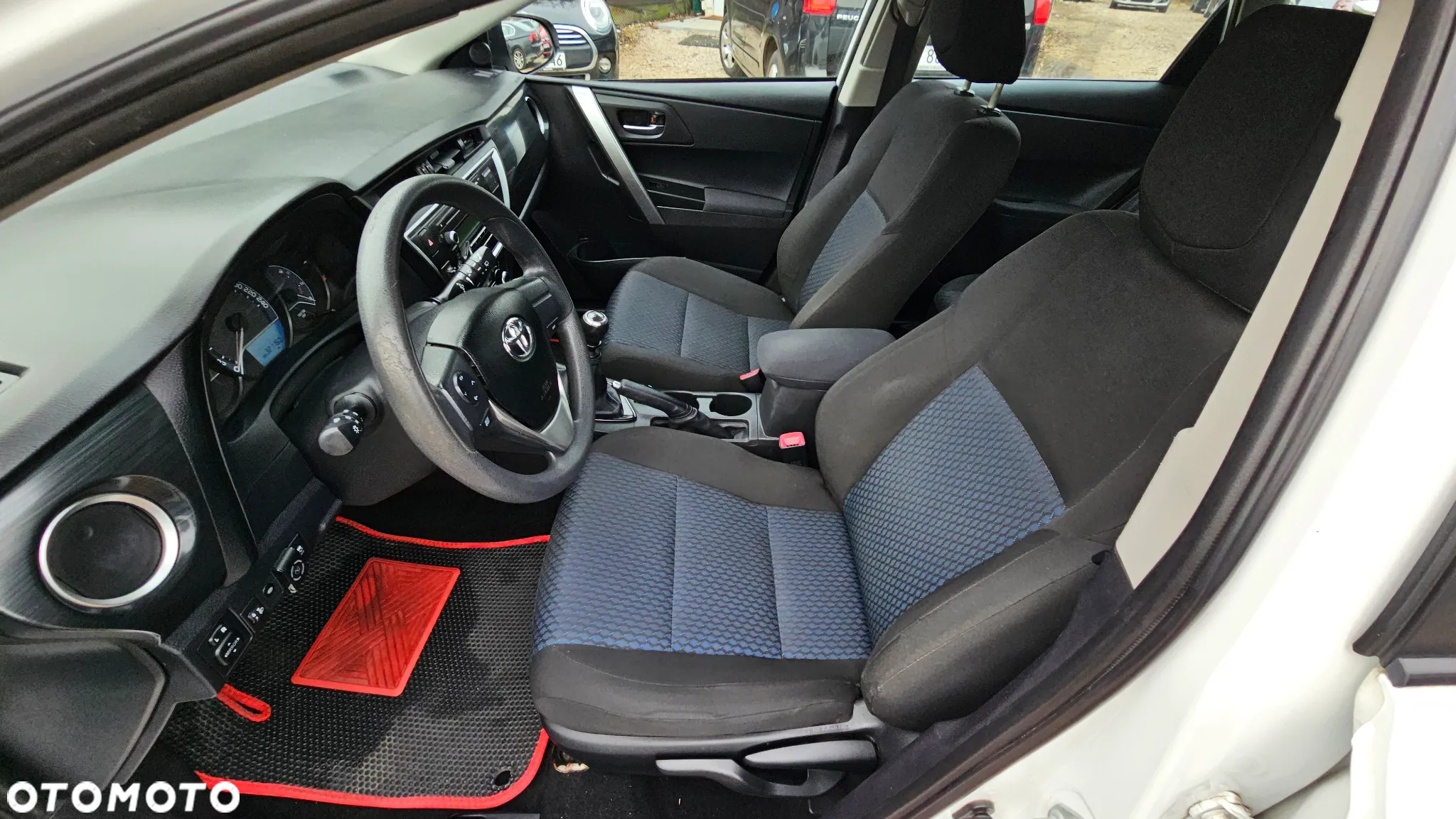 Toyota Auris 1.33 VVT-i Life Comfort - 20
