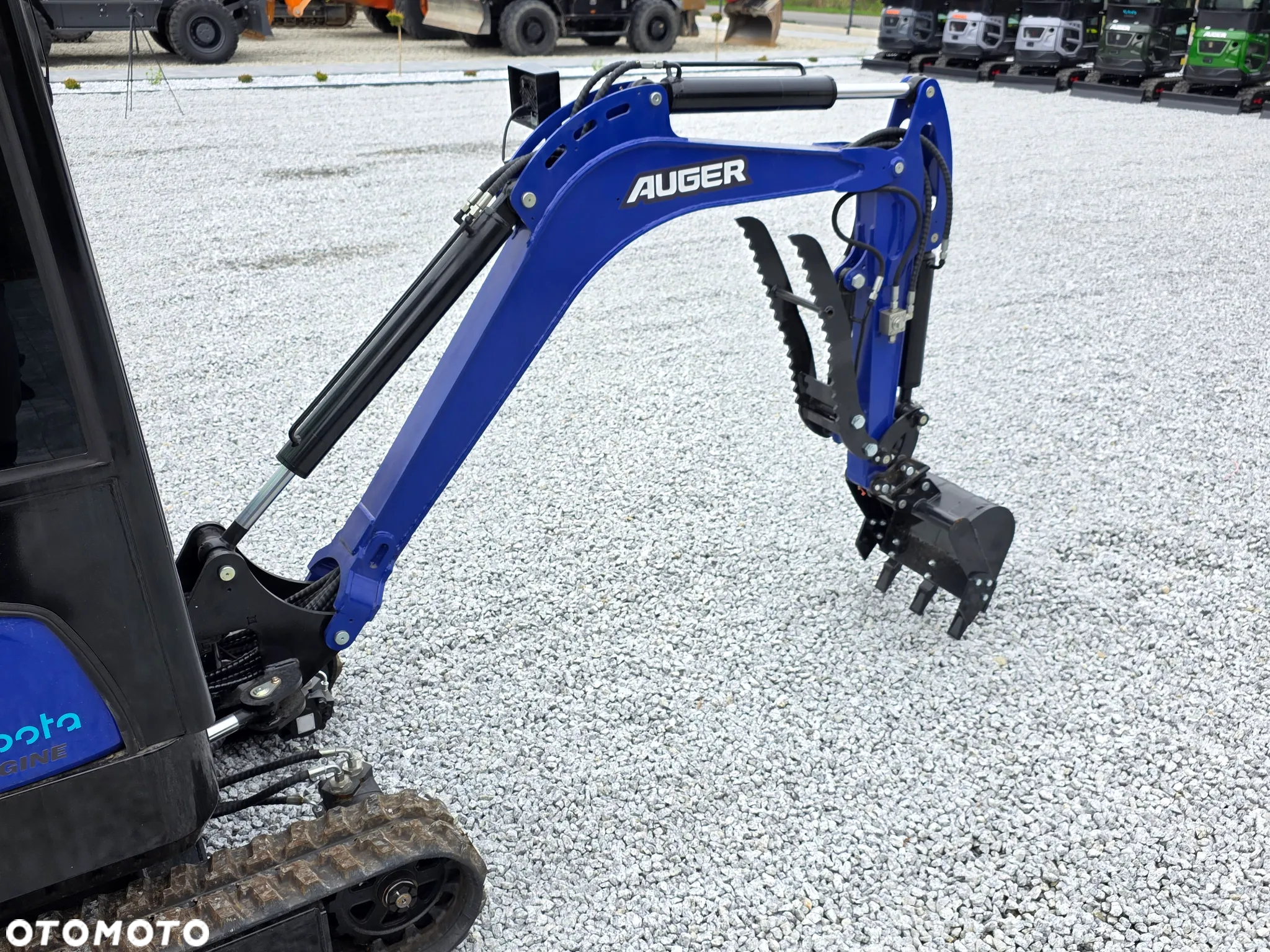 Kubota NOWA MINIKOPARKA AUGER HT 18, SILNIK KUBOTA, 3 ŁYŻKI - 17