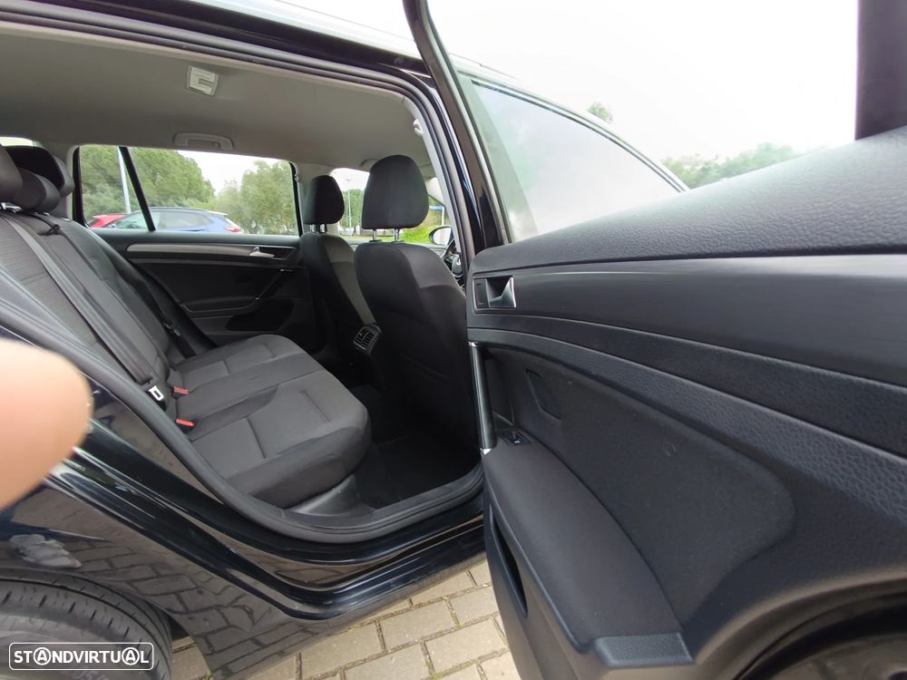 VW Golf Variant 1.6 TDi Highline - 18