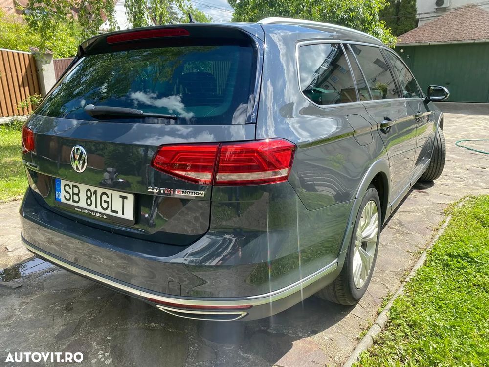 Volkswagen Passat Variant 2.0 TDI DSG 4Motion Highline - 28