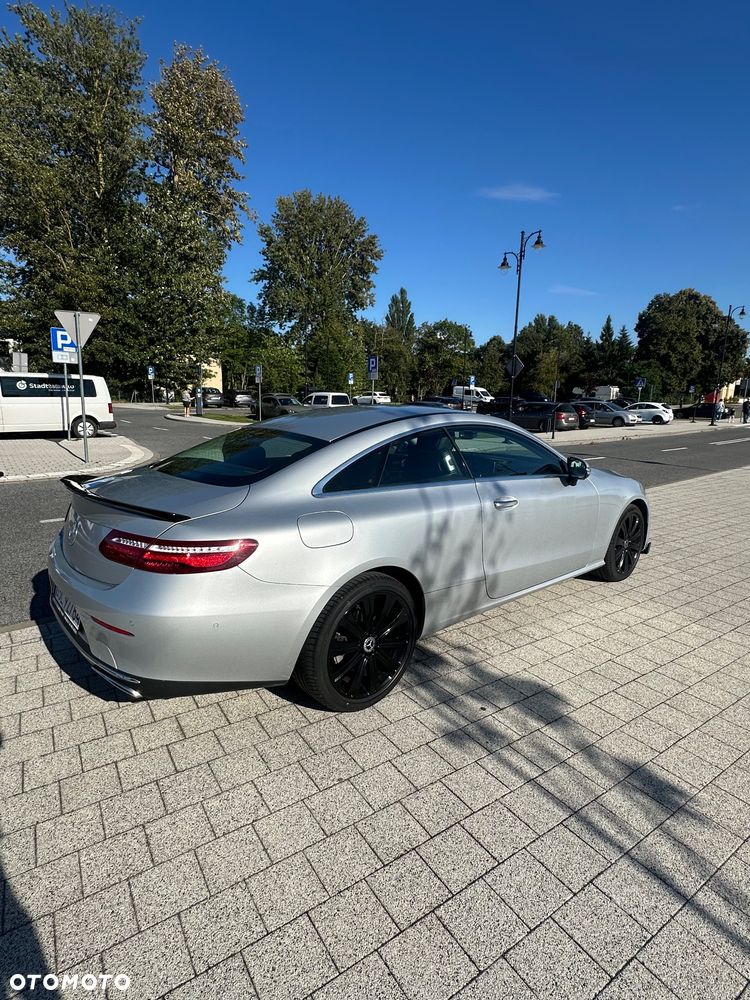 Mercedes-Benz Klasa E - 14