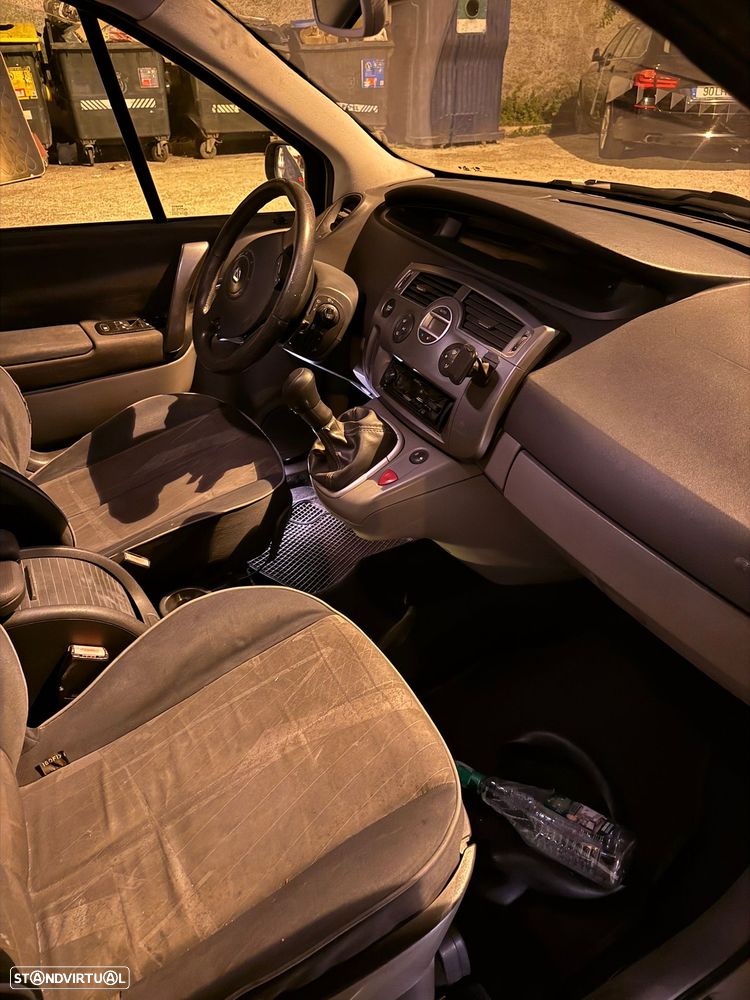 Renault Scénic 1.5 dCi Confort Authentique - 10