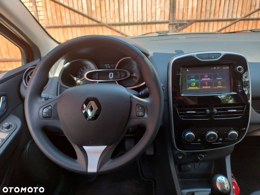 Renault Clio 1.2 16V 75 Experience - 5