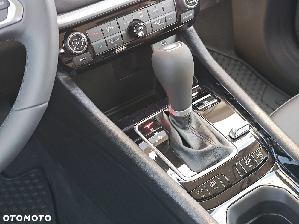 Jeep Compass - 12
