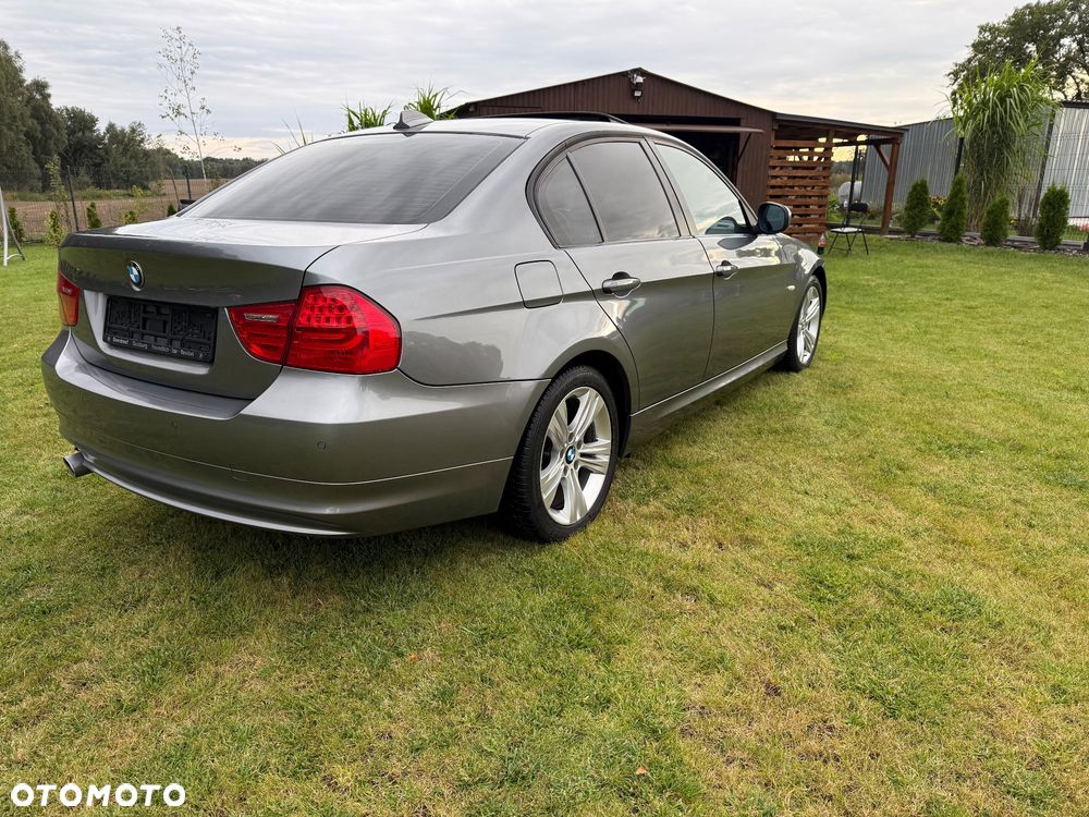 BMW Seria 3 318d DPF Edition Exclusive - 7