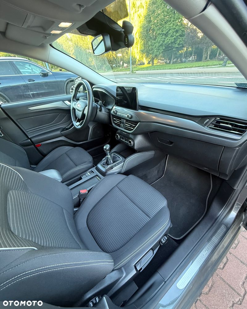 Ford Focus 1.0 EcoBoost Titanium - 14