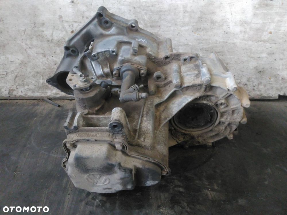 SKRZYNIA BIEGÓW TRANSPORTER T4 VW T4 1.9 TD DQM - 3