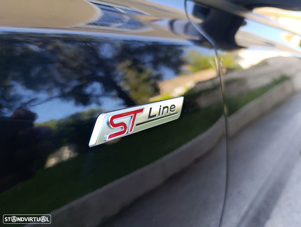 Ford Focus 1.0 EcoBoost MHEV ST-Line X - 21