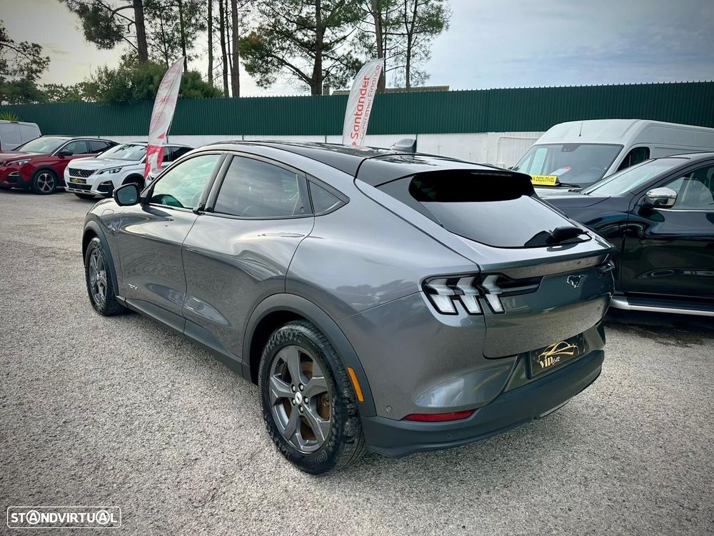 Ford Mustang Mach-E Premium AWD - 4