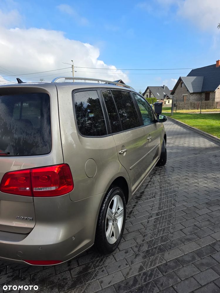 Volkswagen Touran 2.0 TDI DPF Comfortline - 5