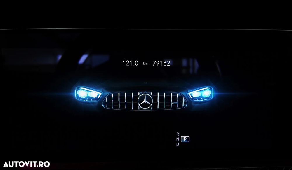 Mercedes-Benz E AMG 53 4Matic+ Coupe AMG Speedshift TCT-9G - 26