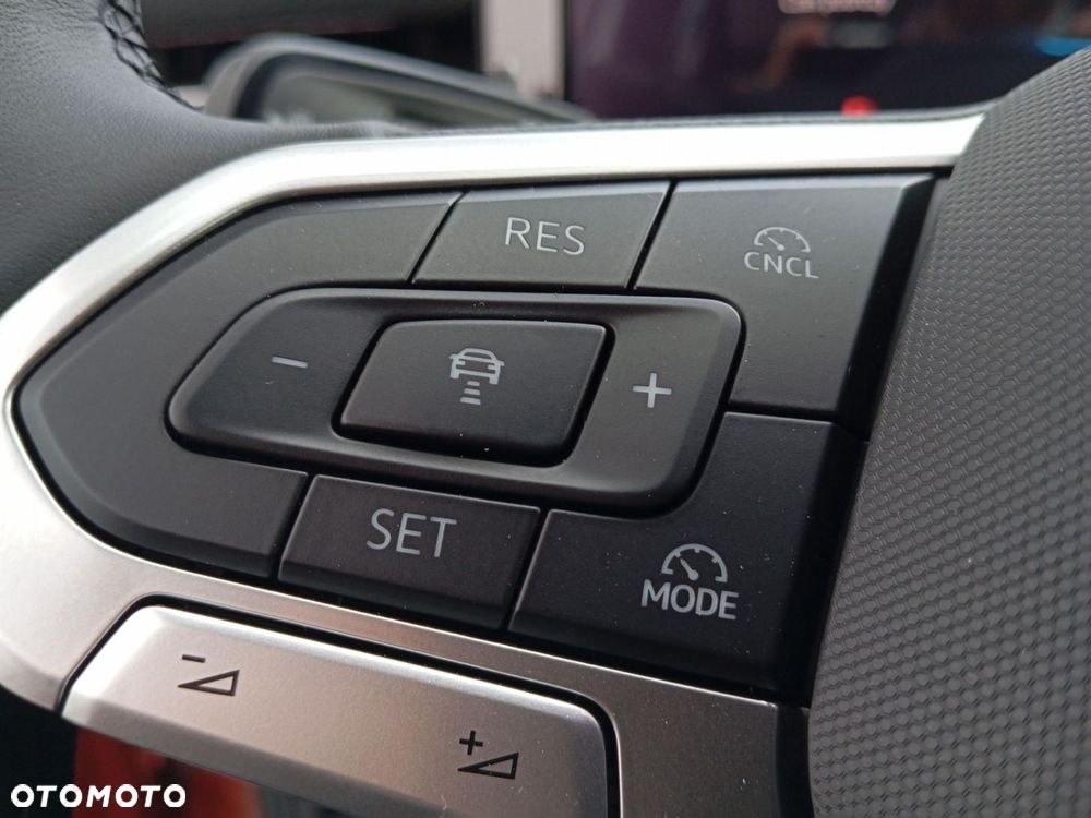 Volkswagen T-Roc - 25