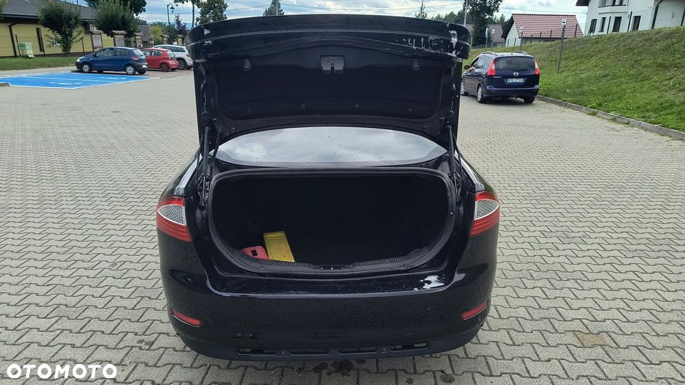 Ford Mondeo 2.0 Trend - 9