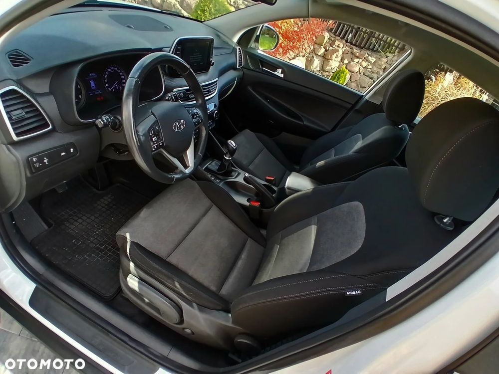 Hyundai Tucson 1.6 CRDi Modern - 21