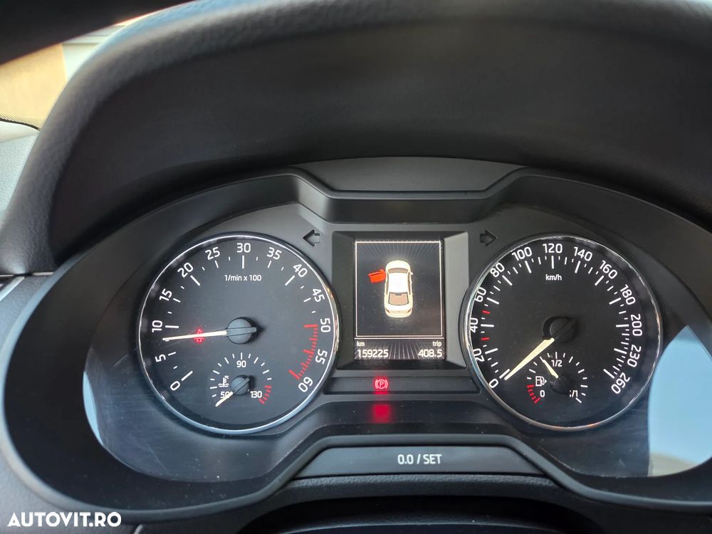 Skoda Octavia 1.6 TDI (Green tec) DSG Ambition - 6