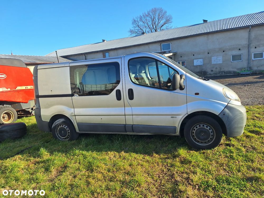 Opel vivaro - 2