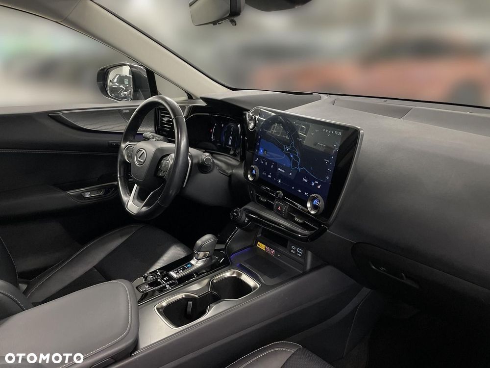 Lexus NX 350h Omotenashi AWD - 4