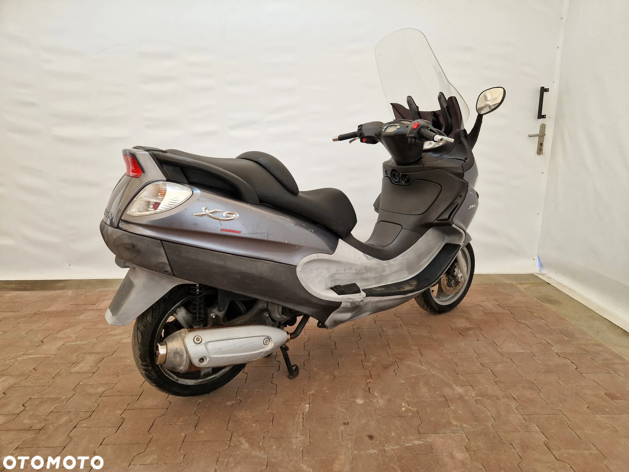 Piaggio X9 - 15