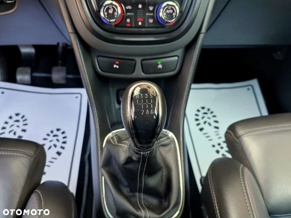Opel Mokka 1.4 T Cosmo S&S - 28