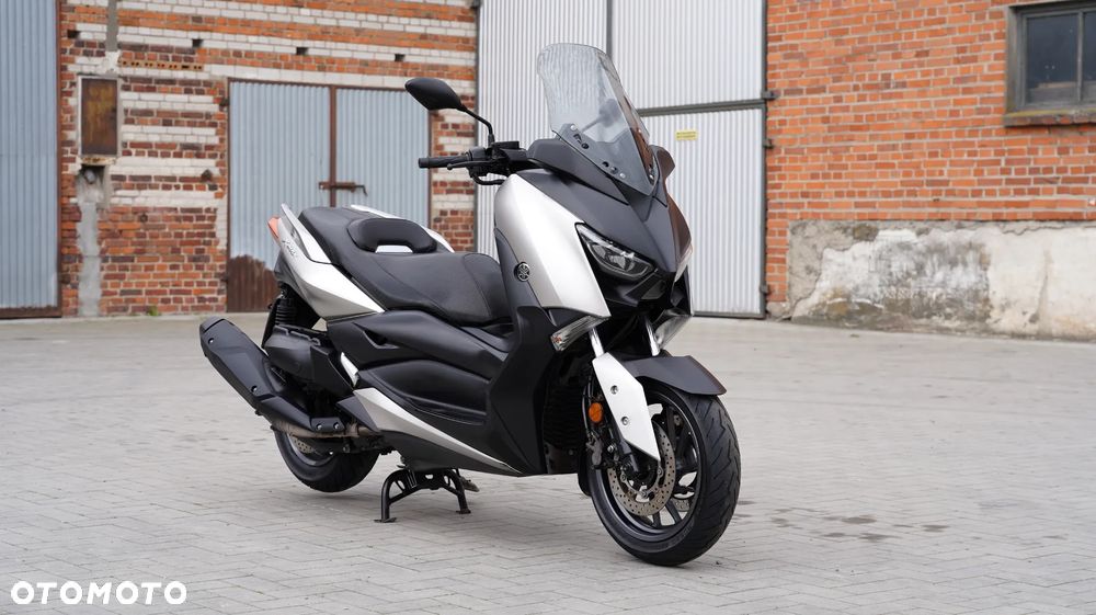 Yamaha X-max