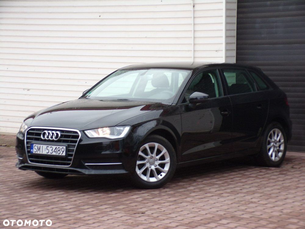 Audi A3 Sportback - 2