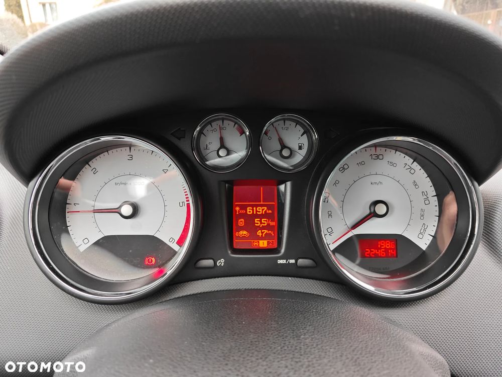 Peugeot 308 2.0 HDi Allure - 25