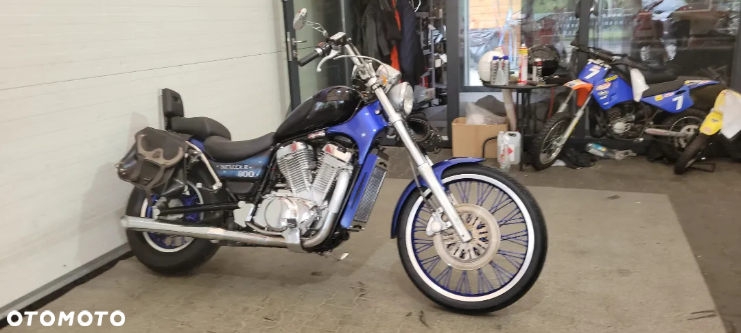 Suzuki Marauder - 18