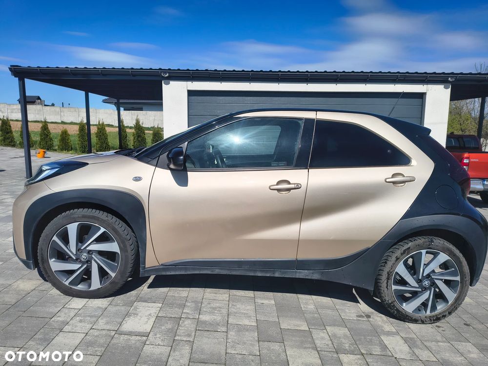 Toyota Aygo X 1.0 VVT-i Executive - 3