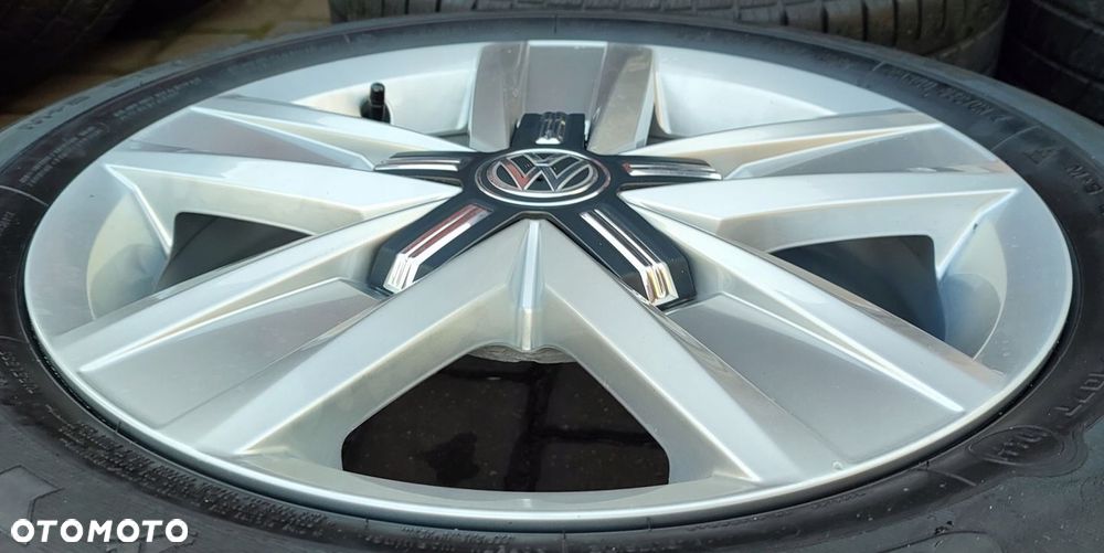 Felgi Aluminiowe Oryg. Vw T5 T6 Multivan 17 Cali 5x120 7Jx17 Et55 Idealne - 8