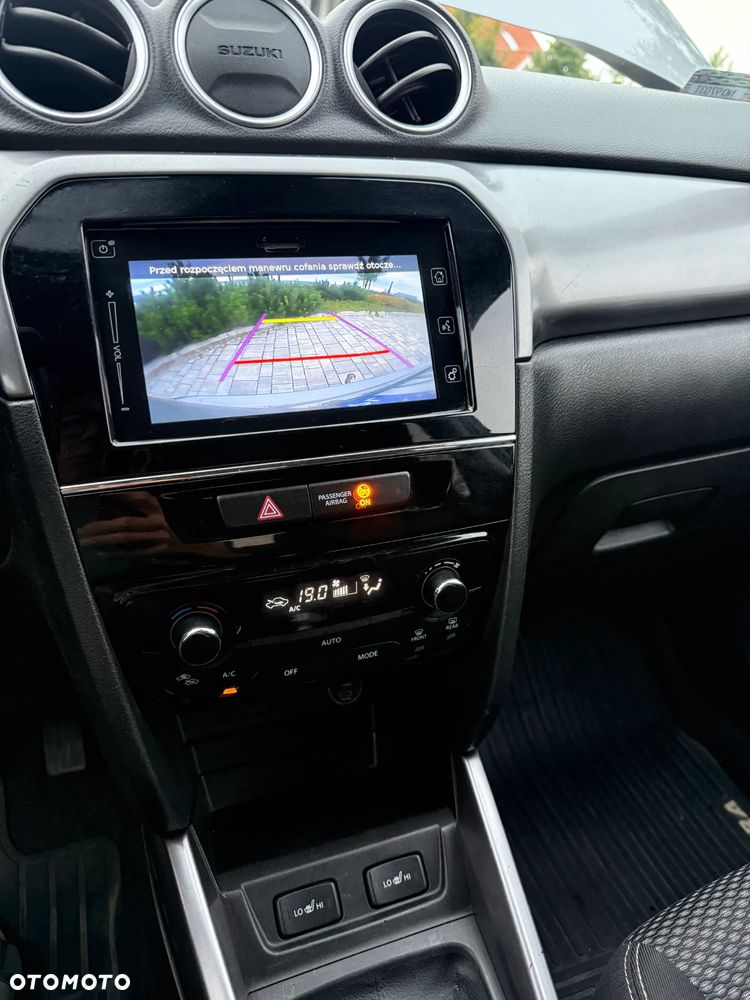 Suzuki Vitara 1.4 Boosterjet Premium 4WD - 22