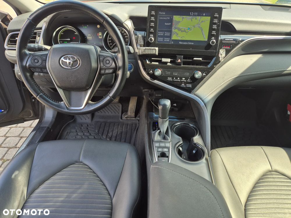 Toyota Camry 2.5 Hybrid Prestige CVT - 8