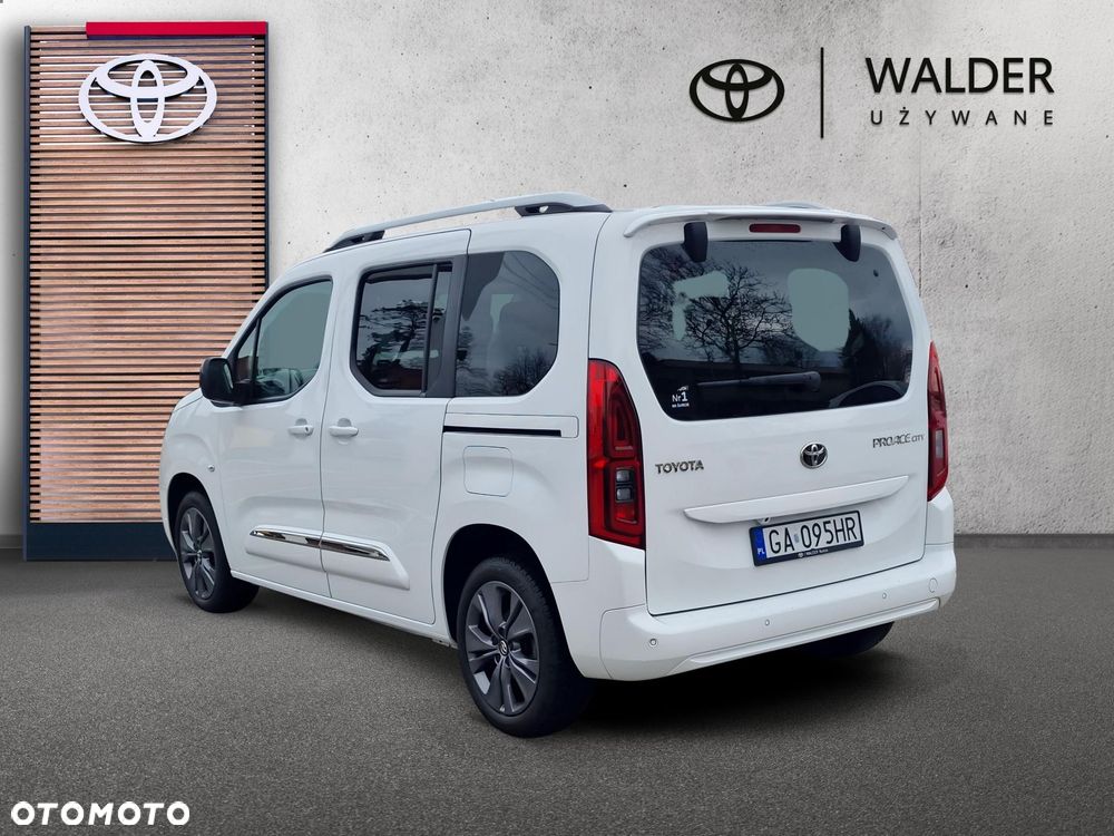 Toyota Proace City Verso 1.2 D-4T Family - 4