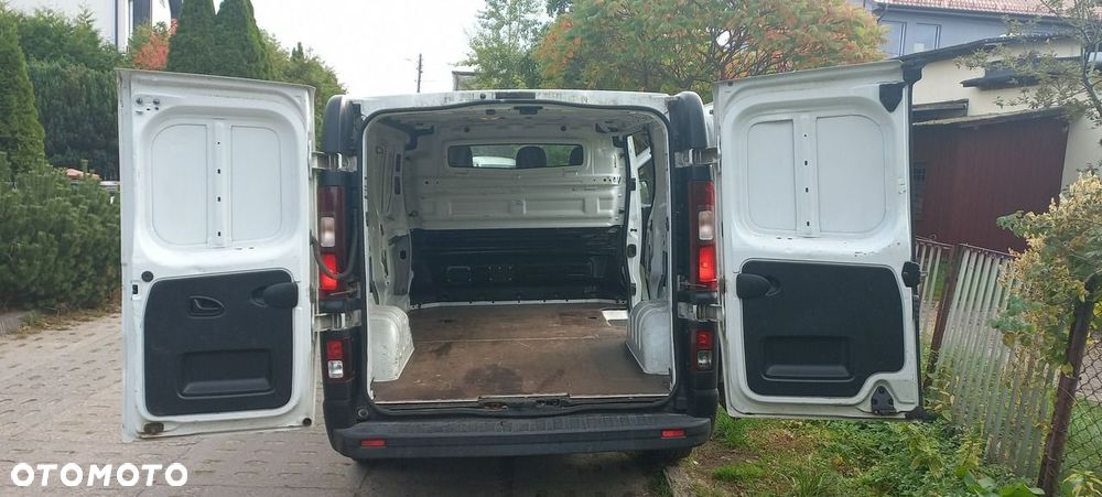 Opel Vivaro - 11