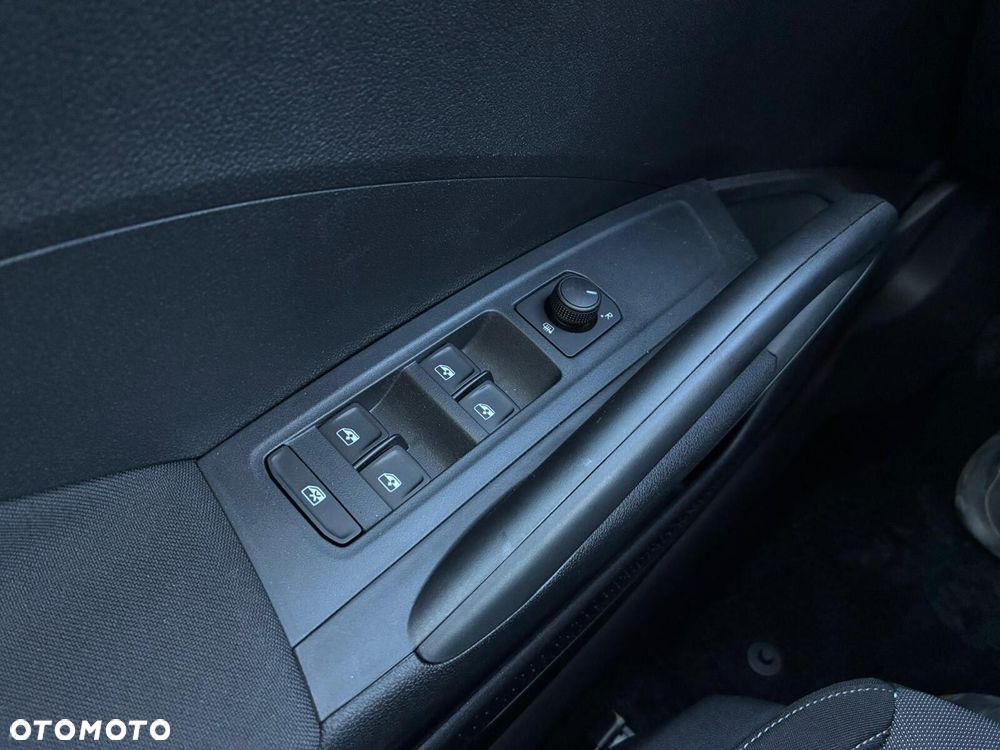 Skoda Fabia - 22