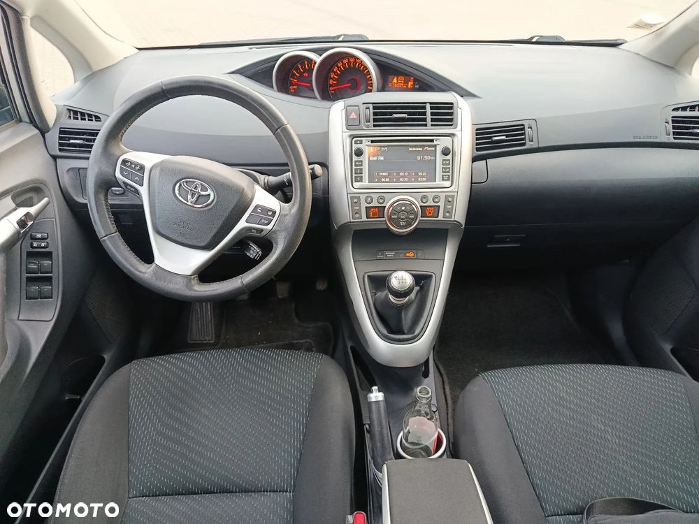 Toyota Verso 2.0 D-4D - 13