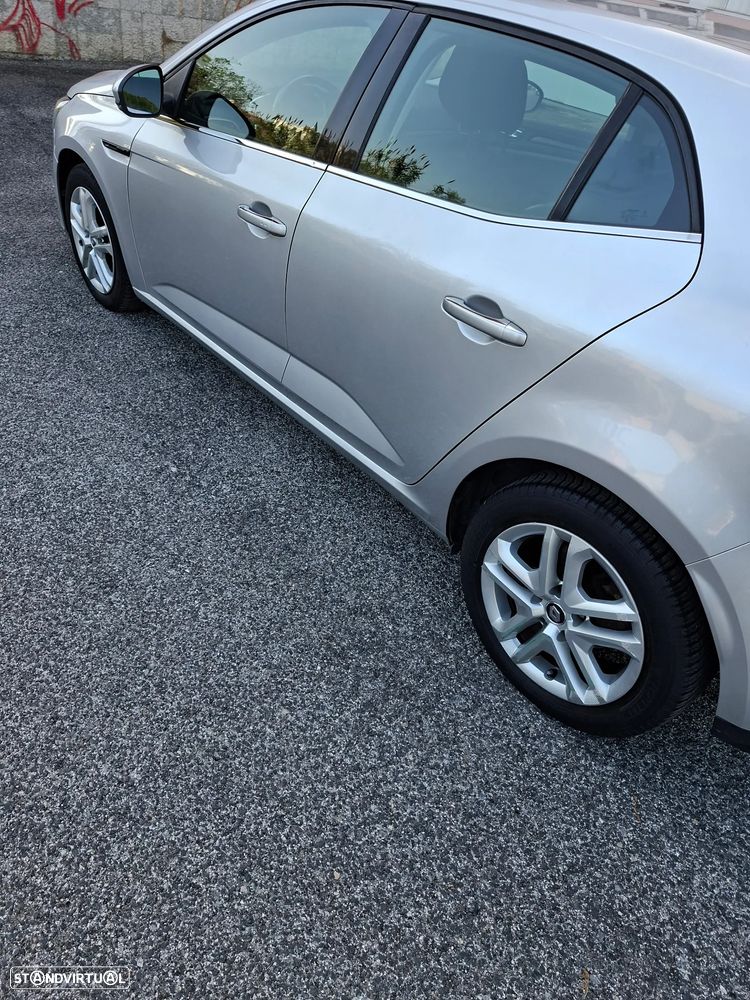 Renault Mégane 1.5 dCi Zen ECO - 9