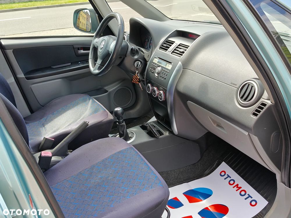 Suzuki SX4 1.5 Streetline 4x2 Classic - 18