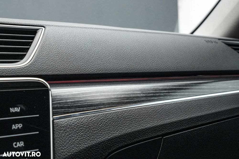 Skoda Superb 2.0 TDI DSG Ambition - 27