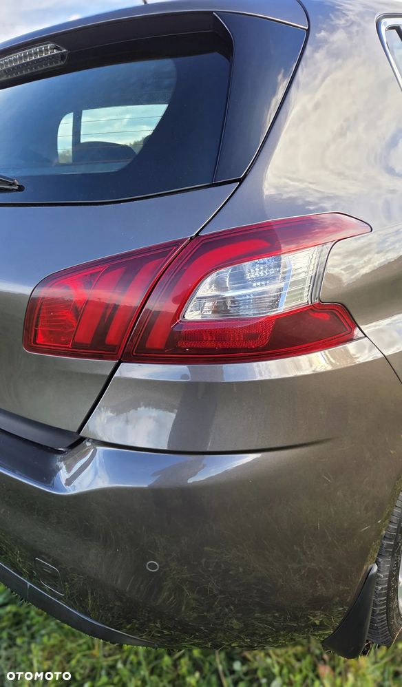 Peugeot 308 1.6 THP Allure - 21