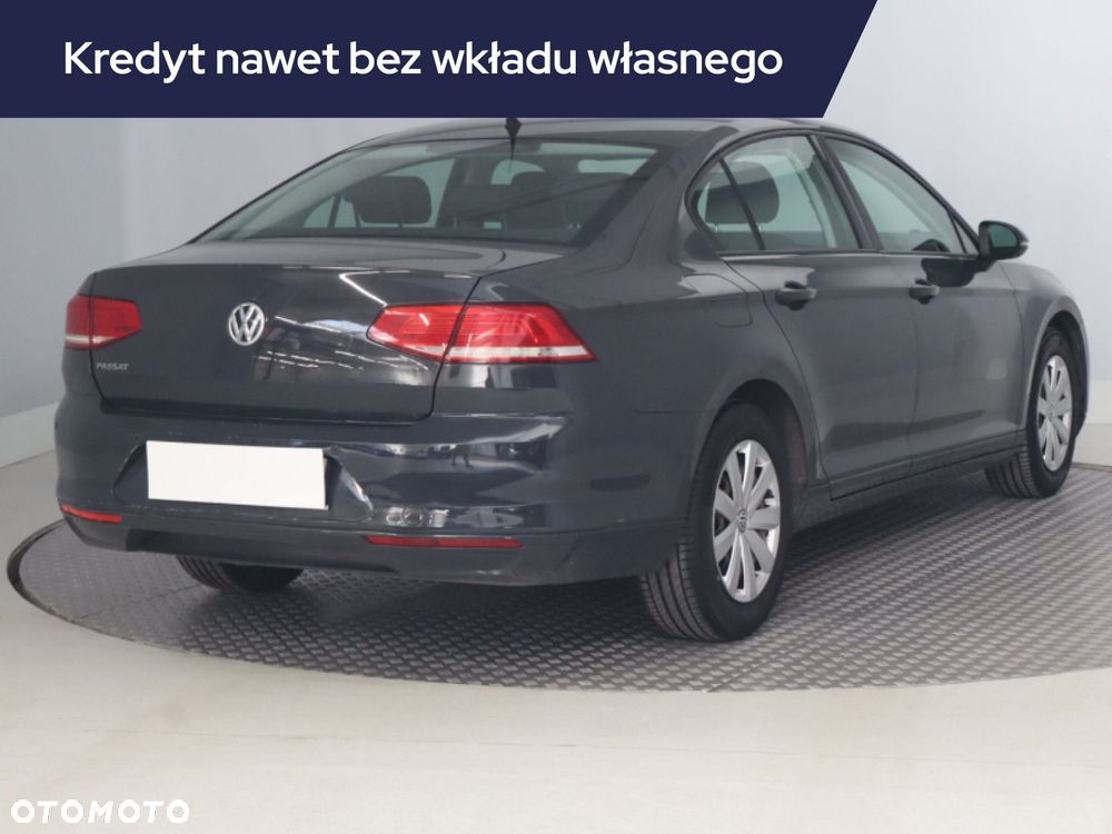 Volkswagen Passat - 7