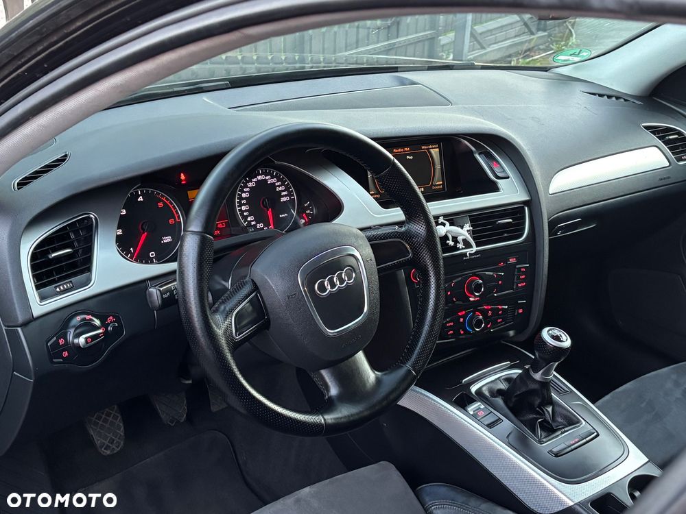 Audi A4 Avant 2.0 TDI Limited Edition - 22