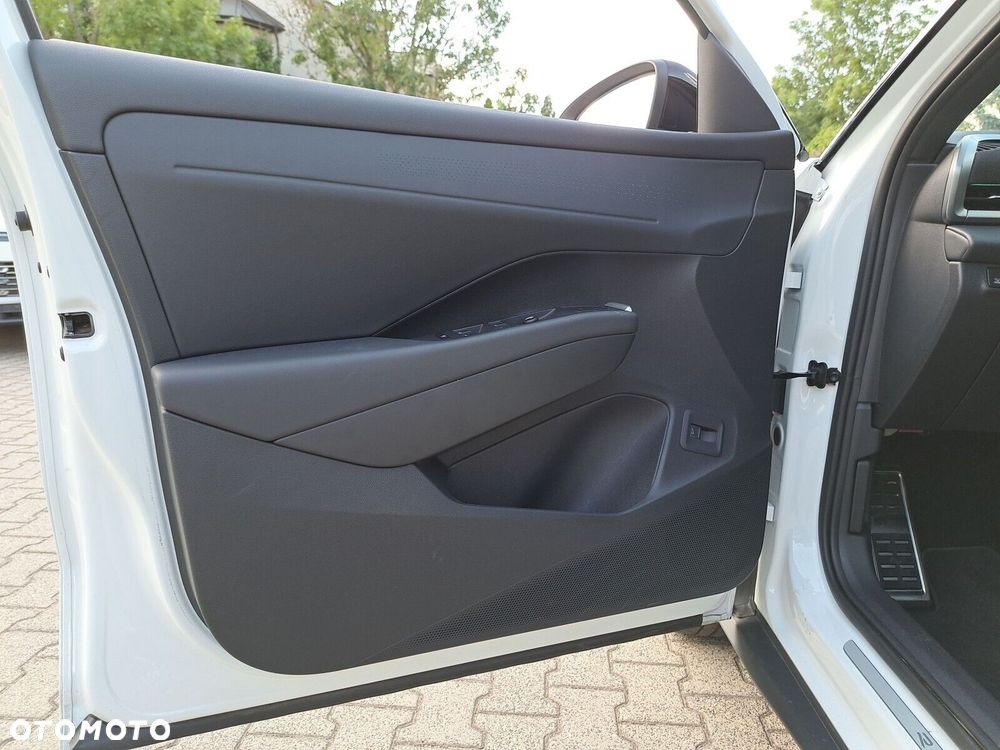 Volkswagen T-Roc 1.5 eTSI R-Line DSG - 11