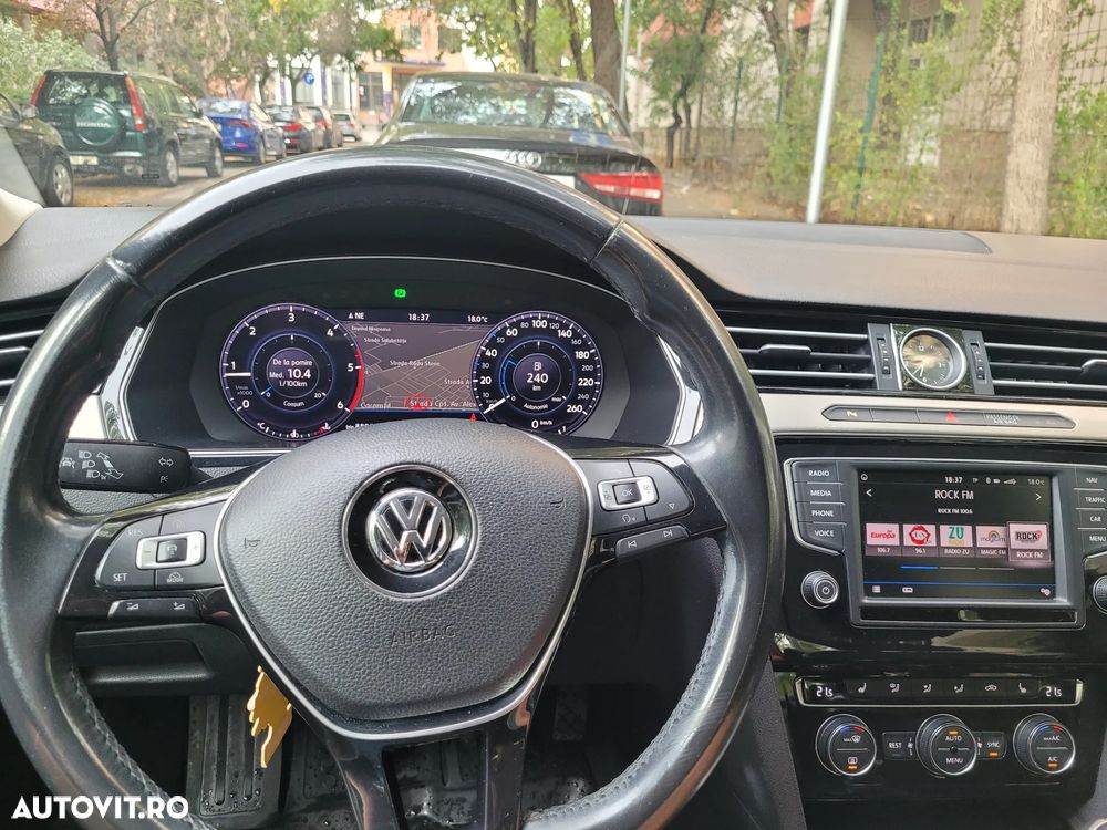 Volkswagen Passat - 7